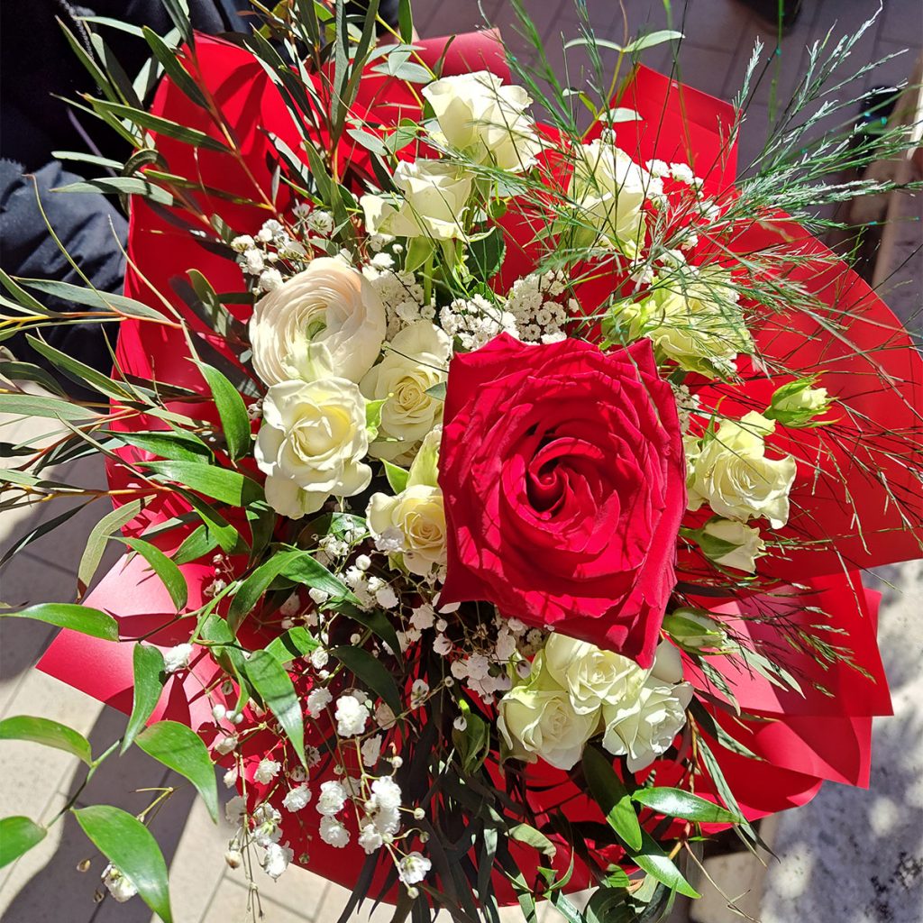 Bouquet romantico fiori di stagione (Small)
