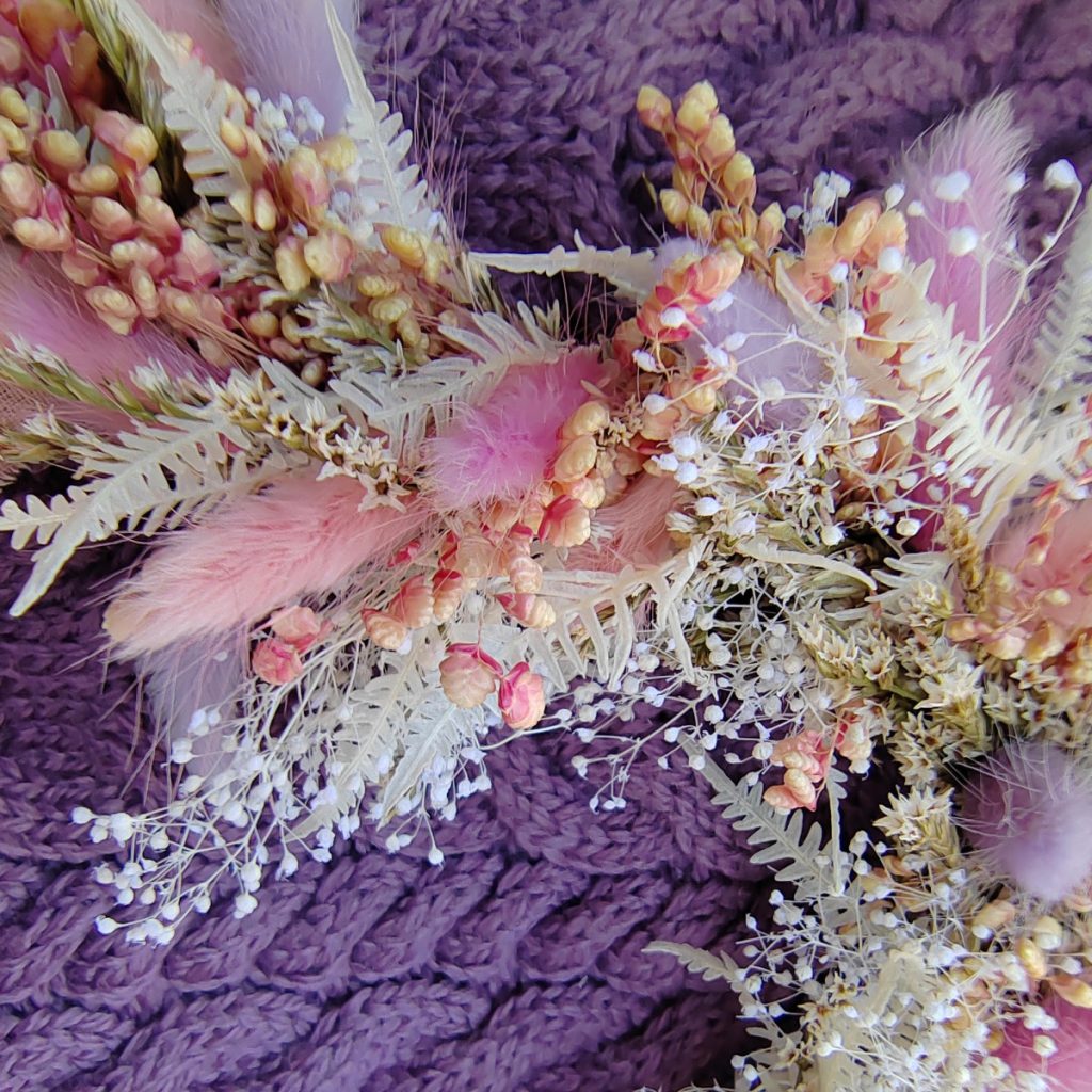 Cuore di fiori stabilizzati bianco rosa e lilla