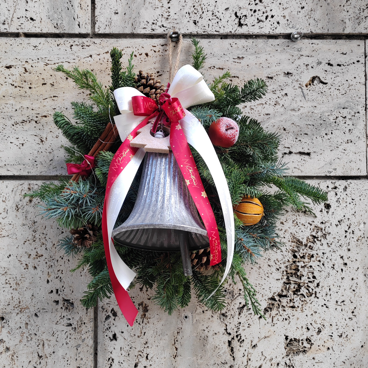 Ghirlanda con campana vintage e lucette led