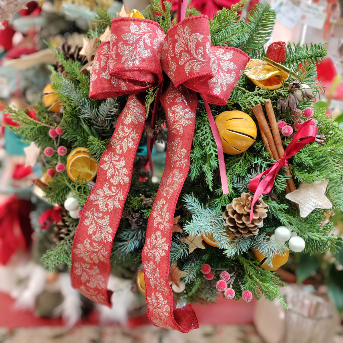 Ghirlanda arance, cannella con fiocco rosso luxury