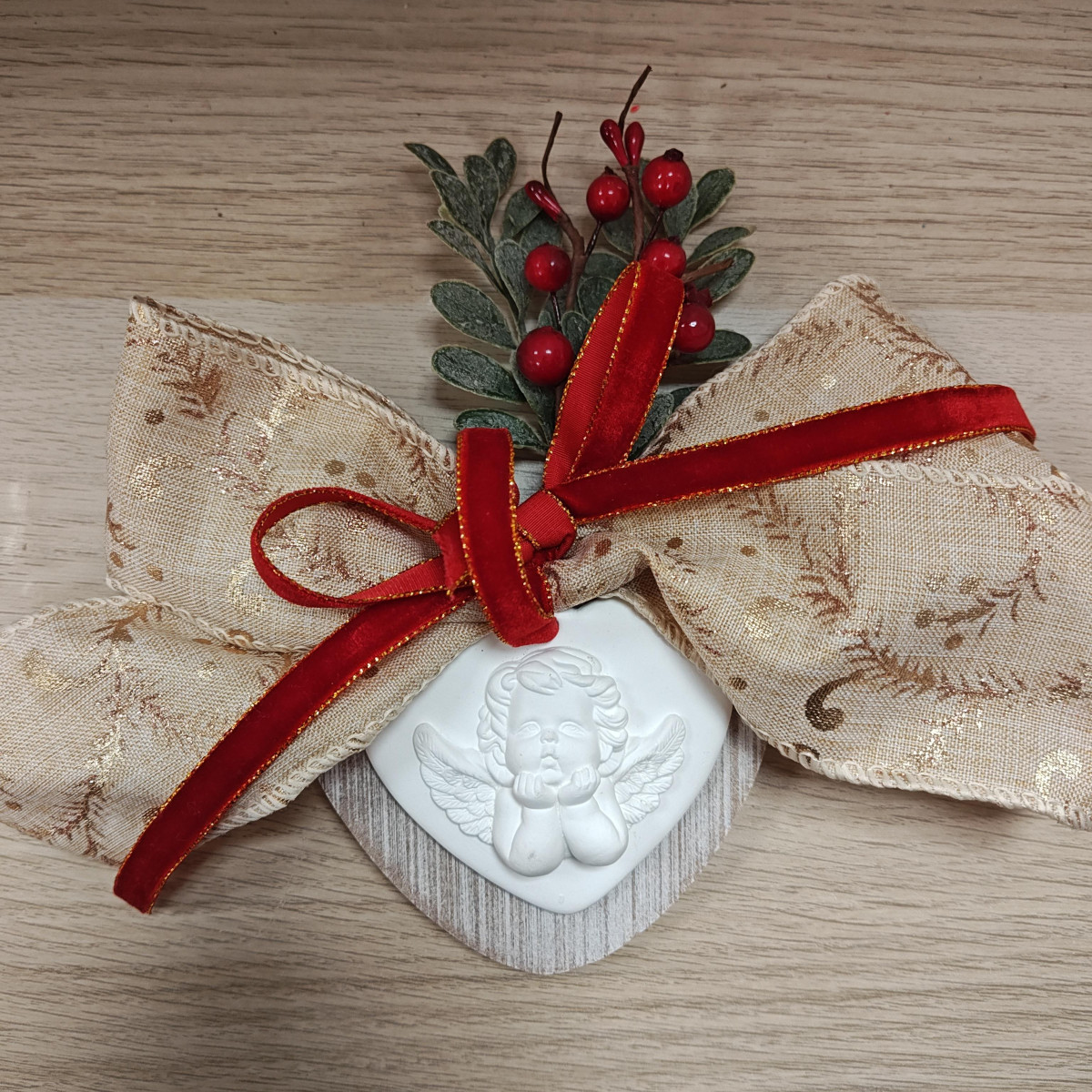 Angioletto in gesso da appendere