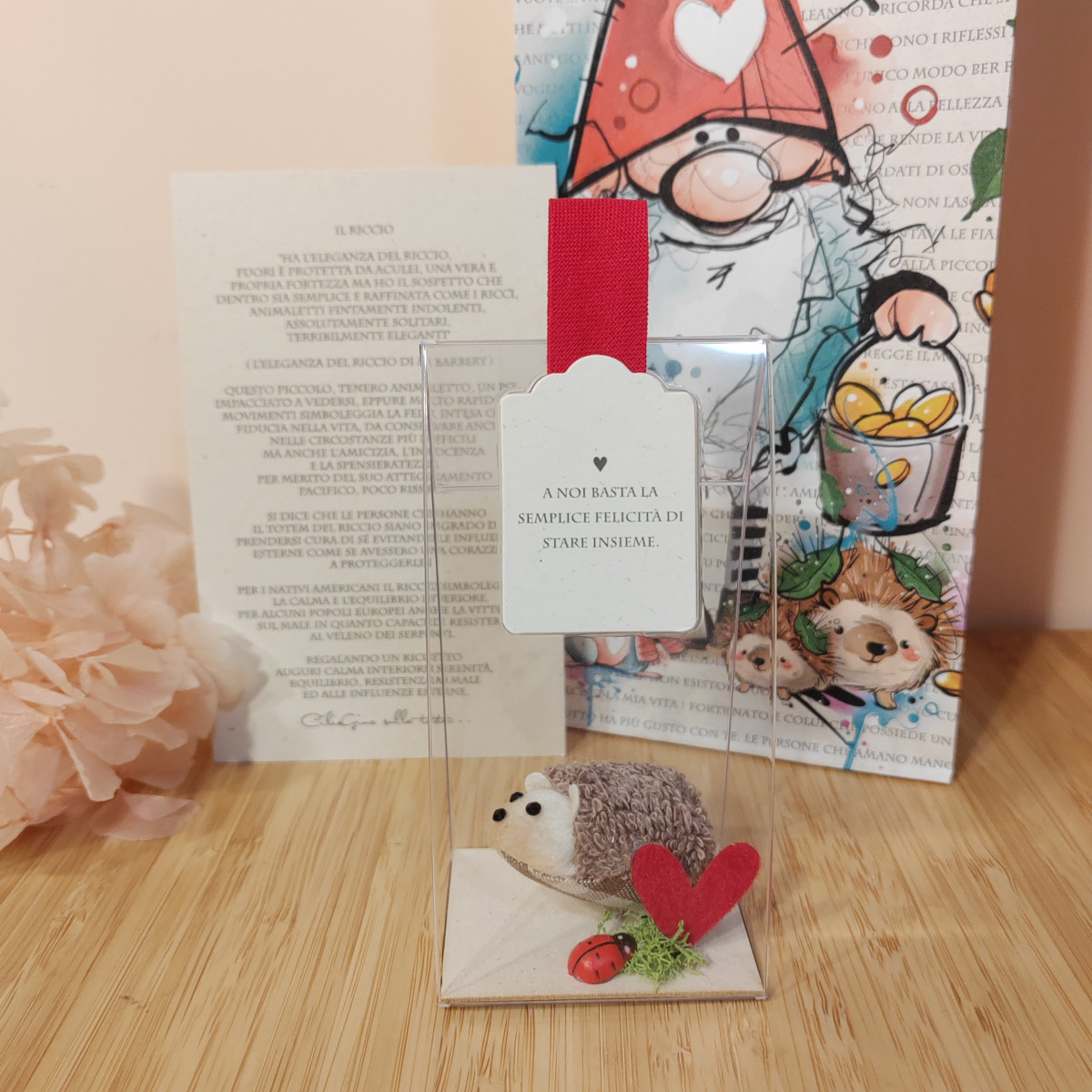 Riccetto cuoricino "A noi basta la semplice felicità di..."