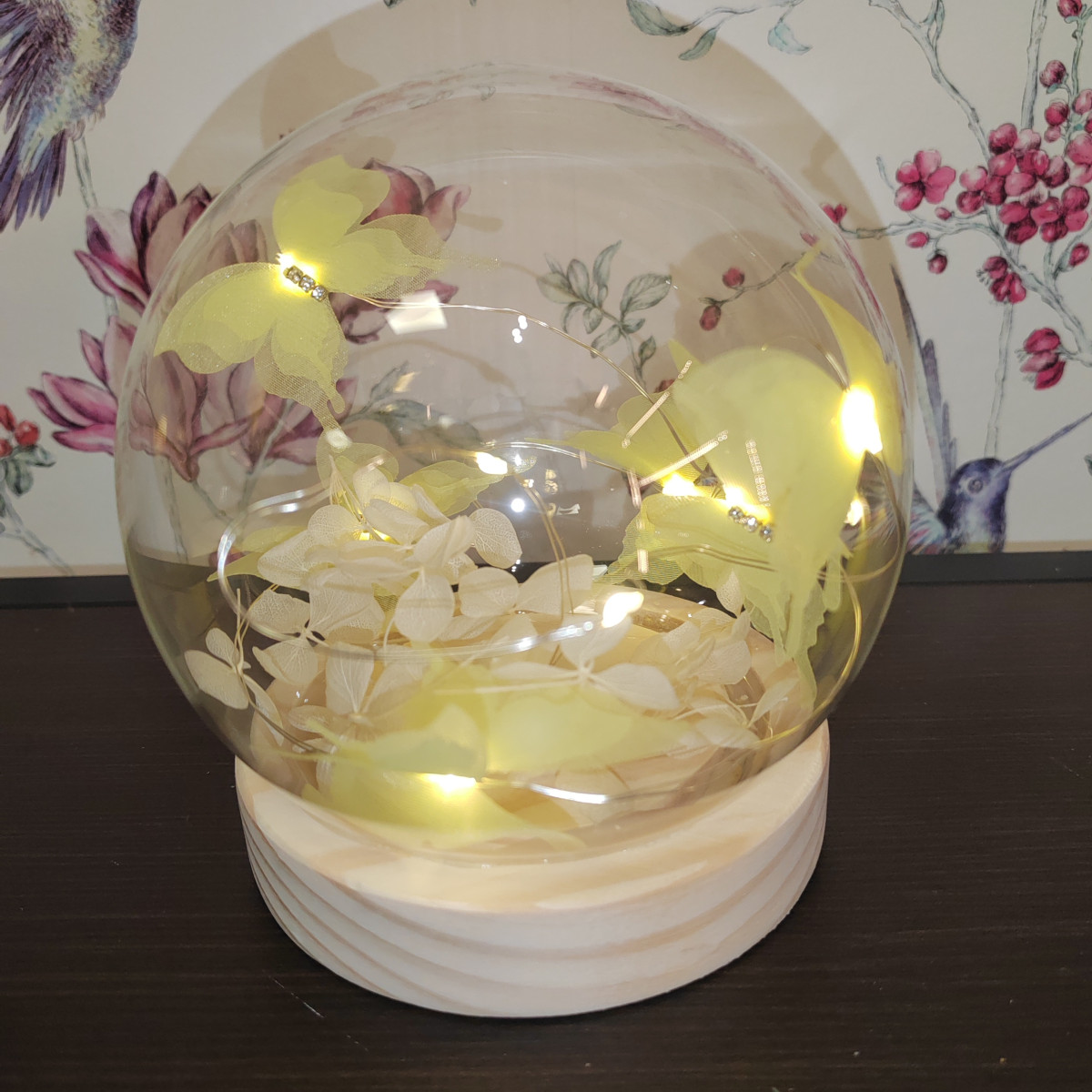SFERA LED FARFALLE GIALLE MEDIA