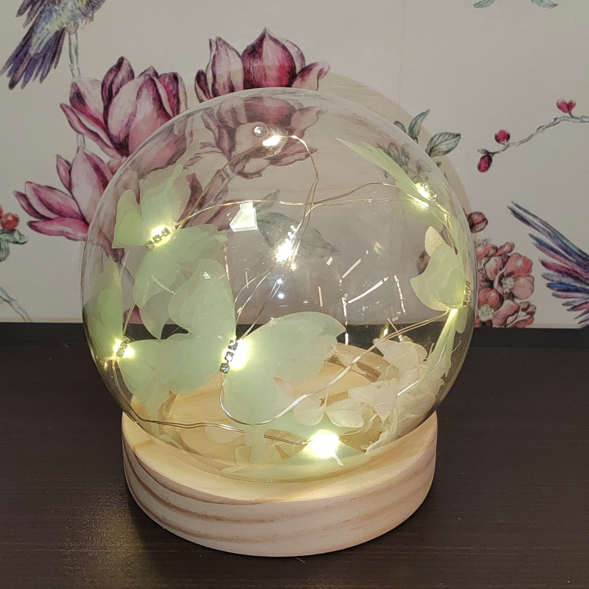 SFERA LED FARFALLE VERDI MEDIA