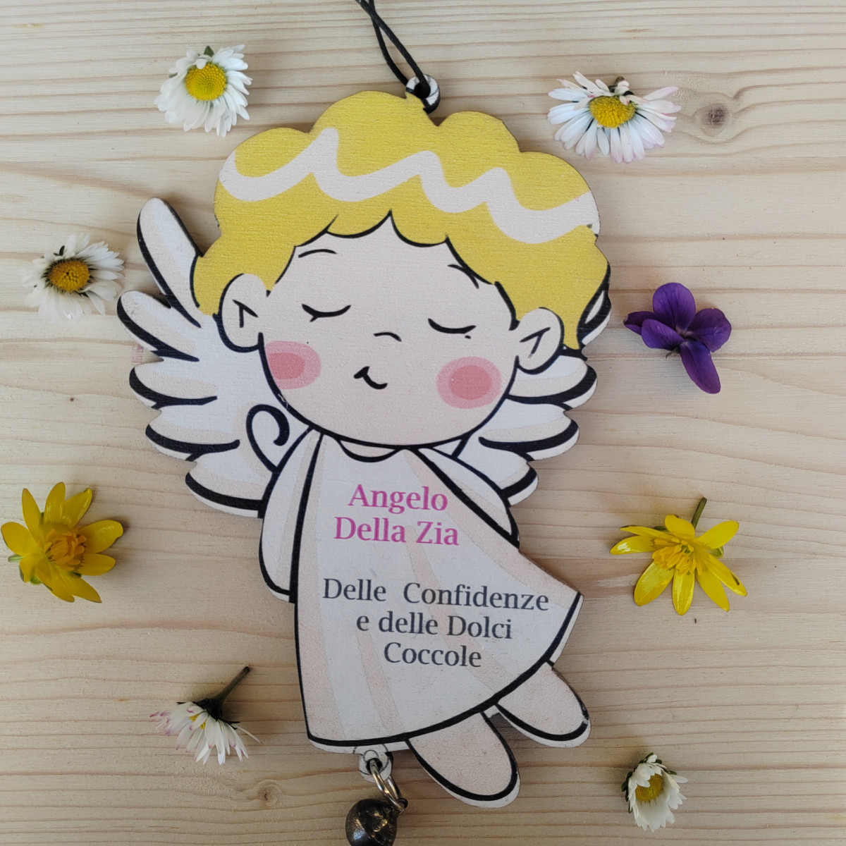 Angelo con campanellino "zia"