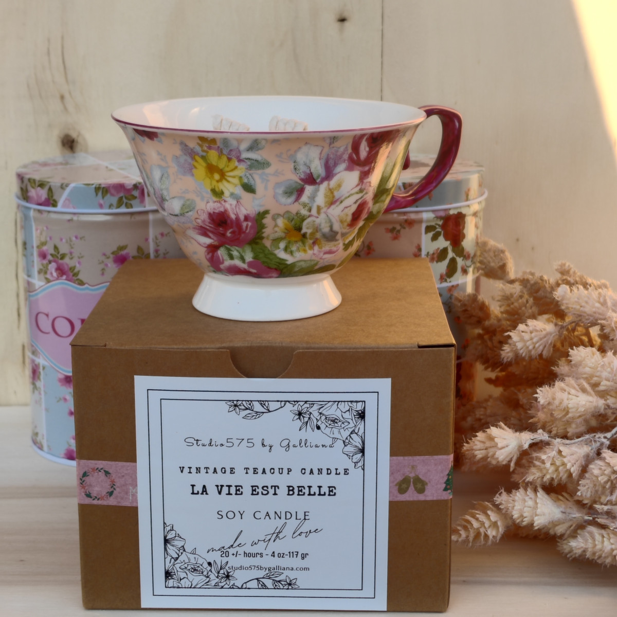 CANDELA VINTAGE INGLESE IN PORCELLANA "Manico rosa, rose rosa e fiori gialli, fondo carne"