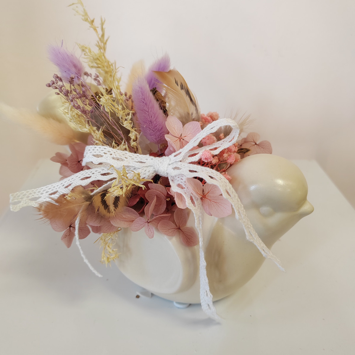 Colomba in fiori stabilizzati - beige-