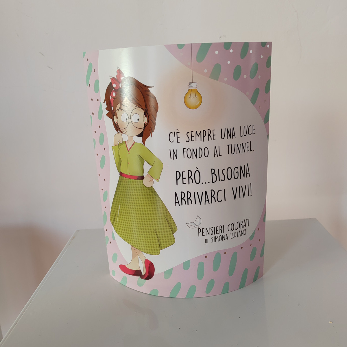 Paper lamp "c'è sempre una luce"