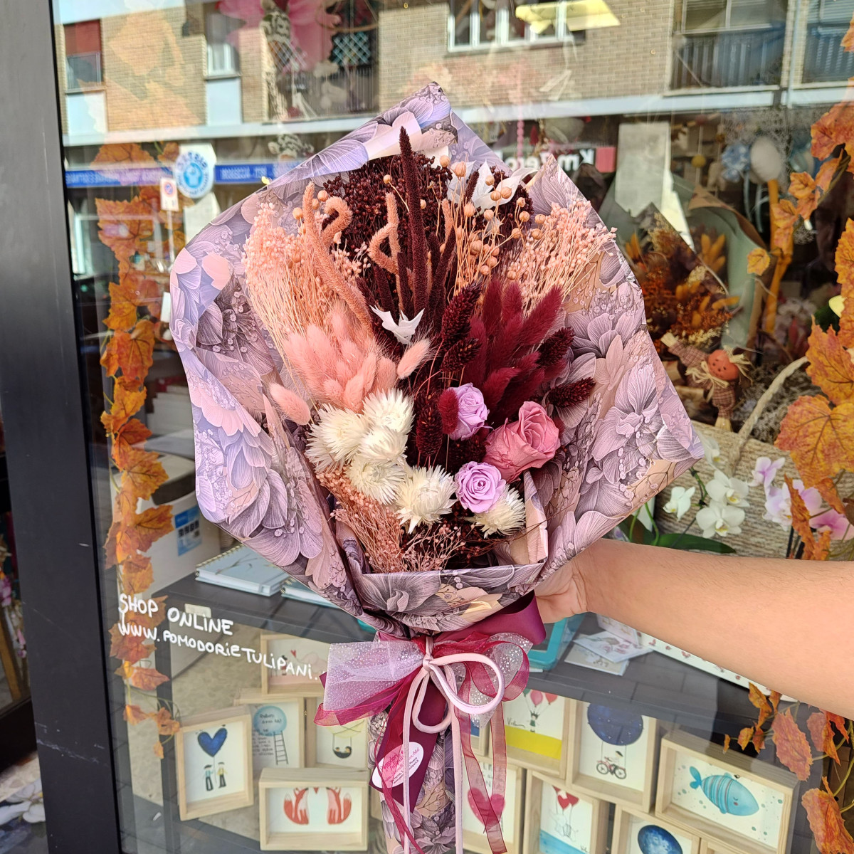 Mazzo fiori stabilizzati rosa e bordeaux